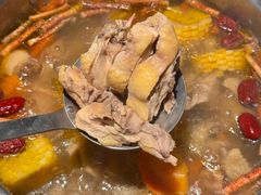 -尚尚仙·酸汤猪手·猪肚鸡火锅(华联万柳购物中心店)