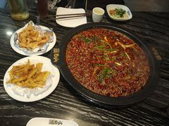 -老船舫·现做活鲜鱼馆(东郊记忆店)