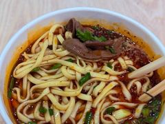 -石贝妮黑皮牛杂(台北路店)