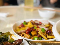 -茅屋大酒店