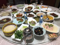 -品悦酒店(三林古镇店)