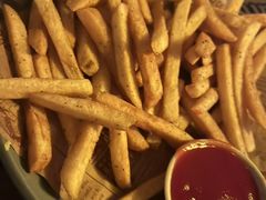 -MARU玛露音乐餐厅(大学路店)