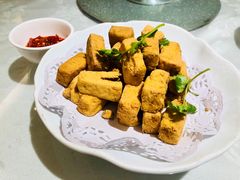 -品悦酒店(三林古镇店)