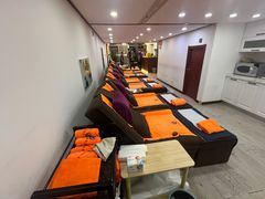 -老苗医养生堂(（1店）解放东路店)