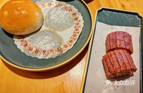 Honey Glazed Buns