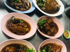 -Kha Mu Charoensang(Silom)