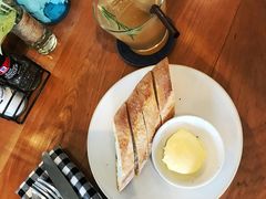 -ROAST coffee & eatery
