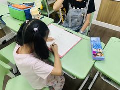 -昂立少儿成长中心(浦东蓝村路地铁站校区)