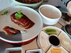 精品烤鸭-悦江(梅奔中心店)