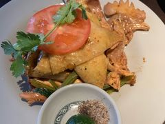 -大头虾越式风味餐厅(光明广场店)