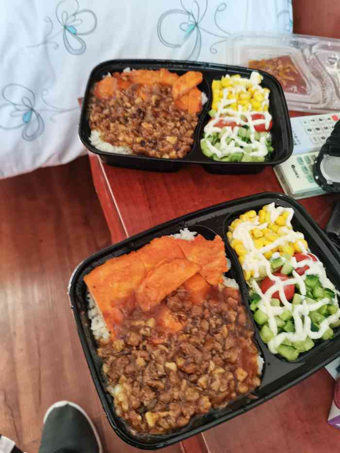 燃餐厅精致便当(宜山路嘉友美食城店)
