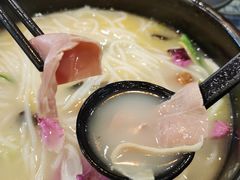 -桥香园云南过桥米线(金马碧鸡店)