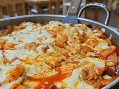 -亲昵春川鸡排(韩国美食街店)