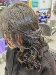 -水灵珑美容造型中心