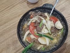 -裕记烧腊连锁餐饮(国商分店)