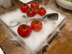 番茄脆菇沙拉-小大董·烤鸭(王府井apm店)
