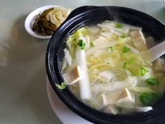 -闫家驴肉老店(华电一校店)