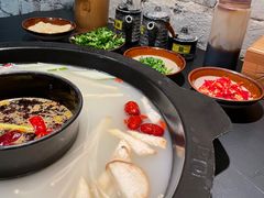-老酉火锅(阳明古镇店)
