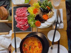冬阴功汤火锅-自如ZSPACE四合院艺术餐厅