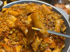 炒年糕-姜虎东白丁烤肉(恒隆广场店)