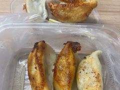 -黄阿姨锅贴大王(万航渡路店)