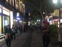 -猫的天空之城概念书店(杭州南宋御街店)