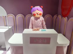 -Qmiss家庭娱乐中心(恒隆广场店)
