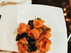 黑蒜大千爆虾球-北京四季酒店·采逸轩