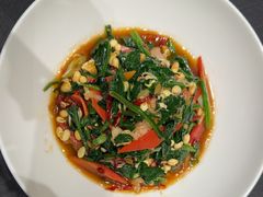 -艳阳天民俗村(公园路店)