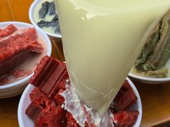 -李与白包子铺(桐梓林店)