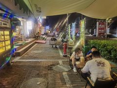 -山野的朋友露营炭火烤肉