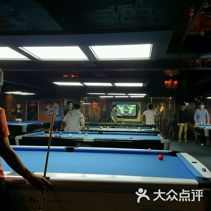 金爵台球俱乐部