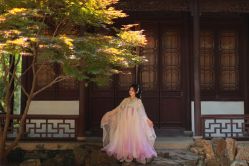 -一揽芳华汉服旗袍体验馆(拙政园店)