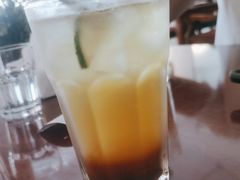 -灵意咖啡·西班牙美食(汕头金平万达广场店)