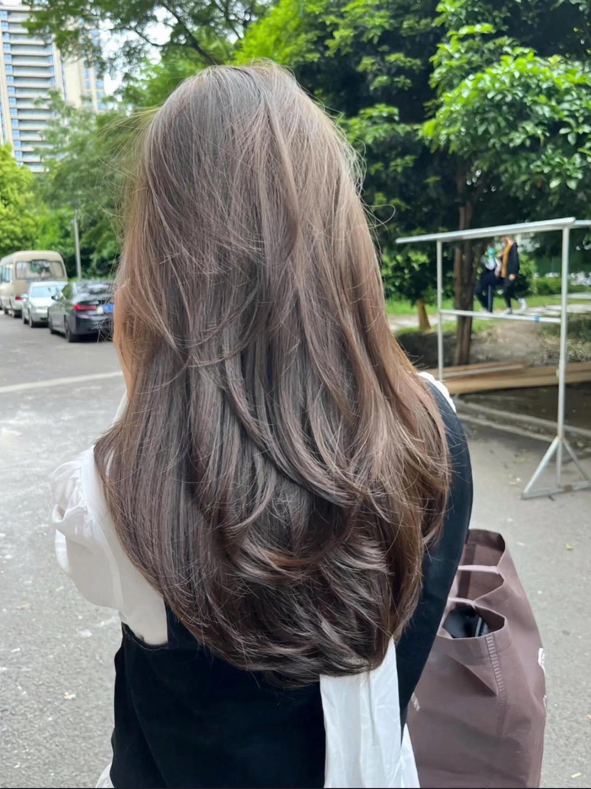 适合所有脸型女生的高层次中长发
