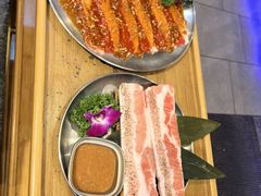 -明洞阿姨·韩式酱蟹烤肉·创意料理(方庄店)