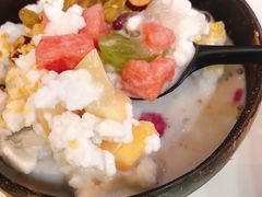-津椰本·海南正宗椰奶清补凉(店一店)