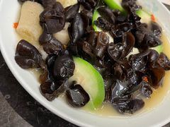 鸡汁丝瓜浸木耳-港丽餐厅(高德置地店)