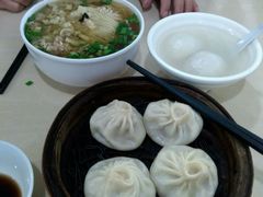-老西白点心店