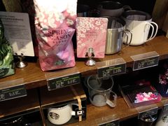 -星巴克(杭州西湖银泰1F店)