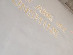 -卡罗酒店(东门晒布地铁站店)