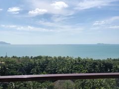 -三亚湾海居铂尔曼度假酒店