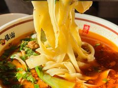 -顺溜·手工刀削面·黑金店(铜锣湾店)
