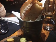 餐前包-AZUL by FUEL蓝色·法式酒馆(琶醍店)