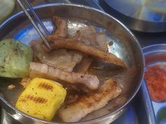 -哈哈碳都·牛肋条无限自助烤肉(台江万达店)