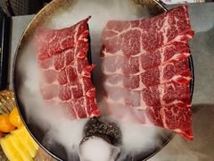 雪花牛肉-牛村来人潮汕牛肉火锅(西单店)