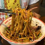 走一走.. 瞧一瞧..老北京米其林就在方砖厂