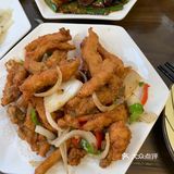 老板便宜了个零头 整体体验还行的，小炒肉
