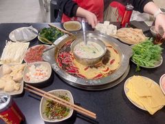 -洞亭火锅(防空洞总店)