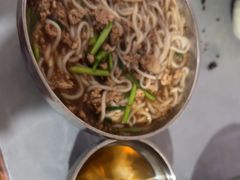 -正宗杨记普洱酸醋米线(总店)